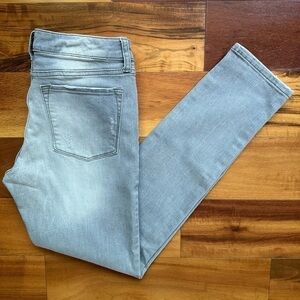 Banana Republic Distressed Skinny Fit Jeggings